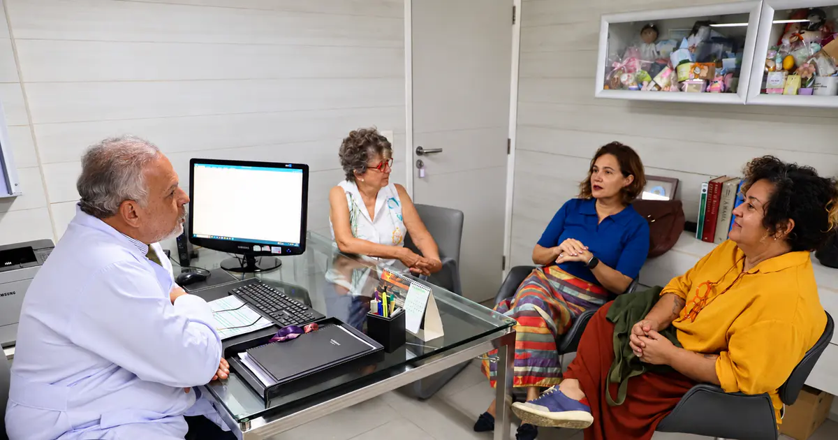 MPAL debate atendimento ginecológico para mulheres lésbicas e pessoas com útero